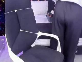 nikibryce from CamSoda