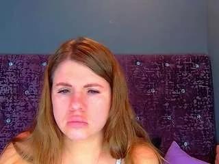 Norahardman webcams show profile image 