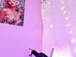 samanta-roberts from CamSoda
