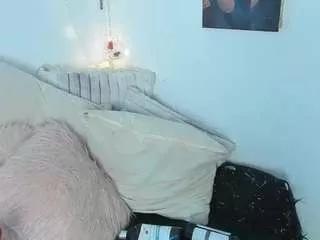 sarahjonnes from CamSoda