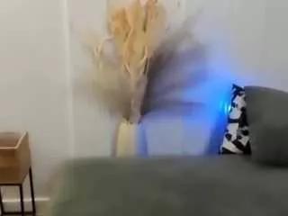 sexxykimm from CamSoda