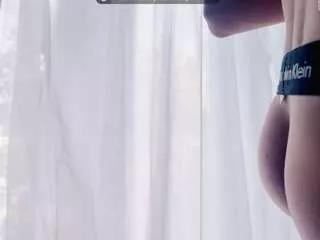 Tomboixcx webcams show profile image 
