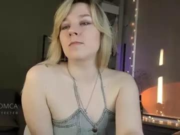 5_in_one from Chaturbate is Freechat