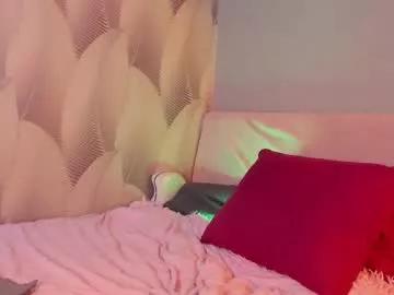 _ccrystaa_ from Chaturbate