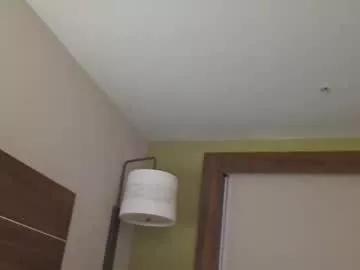 _toofunnysluts_ from Chaturbate