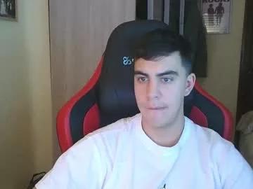aaronlavine from Chaturbate