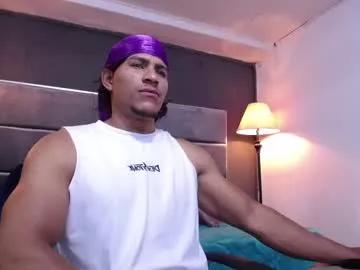 adam_fit19cm from Chaturbate