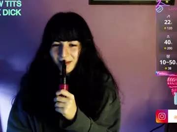 addictcouple2001 from Chaturbate
