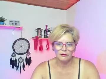 adeellee_ from Chaturbate