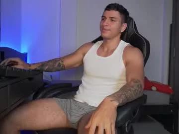 alan_muscle from Chaturbate