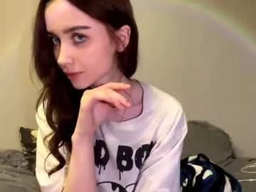 alluring_vibes_69 from Chaturbate