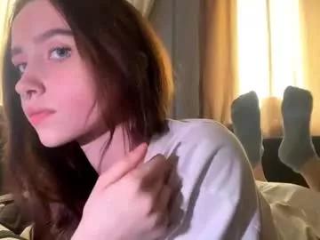 alluring_vibes_69 from Chaturbate