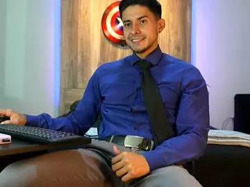 andrew_elliot from Chaturbate is Freechat