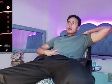 andrew_thomas_ from Chaturbate is Freechat