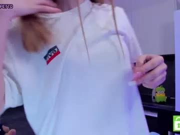 annareffett0 from Chaturbate