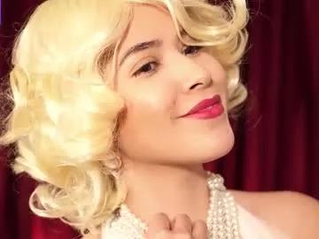 anniehillofficial_ from Chaturbate