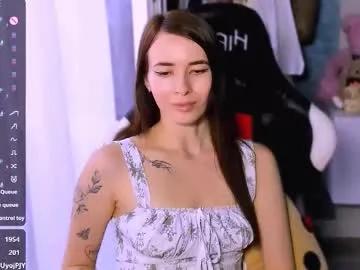 Ariamill from Chaturbate