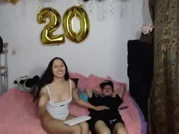 Arianna_and_maxsteel from Chaturbate