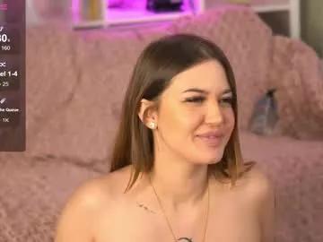 aryadeluna from Chaturbate