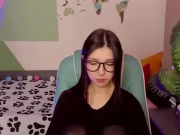 Azaliya_haze from Chaturbate