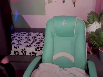 Azaliya_haze from Chaturbate
