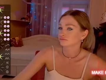barbie_kiss1 from Chaturbate