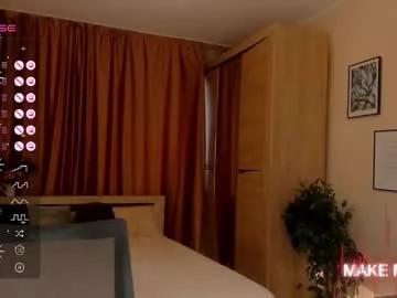 barbie_kiss1 from Chaturbate