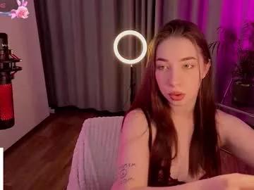 berry_muffin from Chaturbate