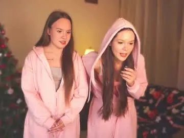 bibandboba_ on Chaturbate 