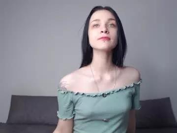 blueberry_moon4848 from Chaturbate