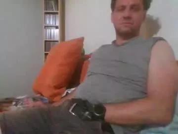 bullishgreen on Chaturbate