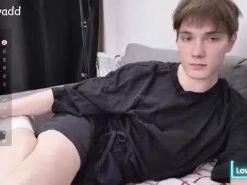 callmenineoneseven from Chaturbate