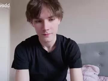 callmenineoneseven from Chaturbate