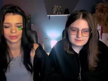 cherry_hugs from Chaturbate is Freechat
