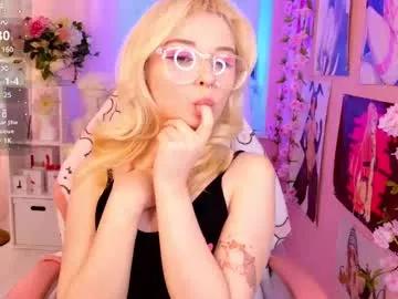 coconut_mia from Chaturbate