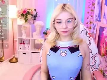 coconut_mia from Chaturbate