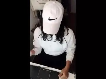 cootie_pinklips on Chaturbate 