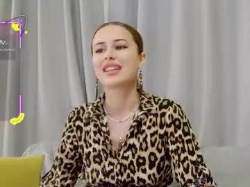 crystalmoon___ from Chaturbate is Freechat