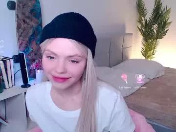 Admire 18 cams. Sexy Free Models.