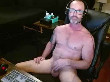 dadthebatehound from Chaturbate