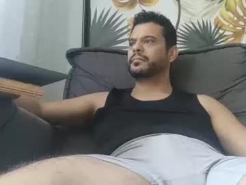 danado_da_praia from Chaturbate