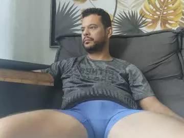 danado_da_praia from Chaturbate