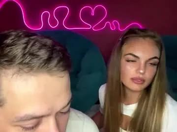 deeplookscouple from Chaturbate