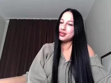 Delly_love from Chaturbate