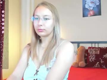 dina_sunshine from Chaturbate is Freechat