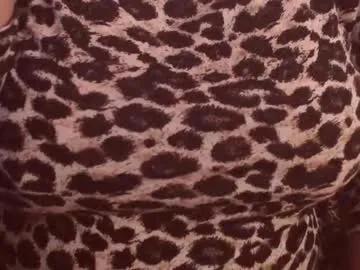 Divineblond from Chaturbate