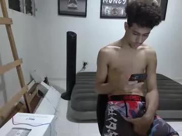 dollarhot30 from Chaturbate