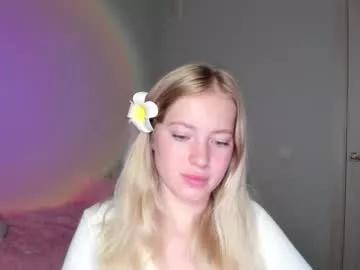 e__lisa from Chaturbate