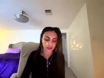 Ella_ella_ella_ay from Chaturbate