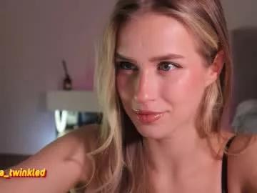ella_twinkle from Chaturbate is Freechat